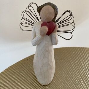 NIB Willow Tree Angel of the Heart (small) Vintage 2000
